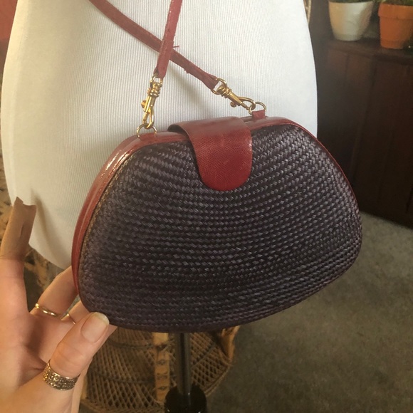 Vintage Pocketbook- Summery Embroidered Flowers - Picture 4 of 5